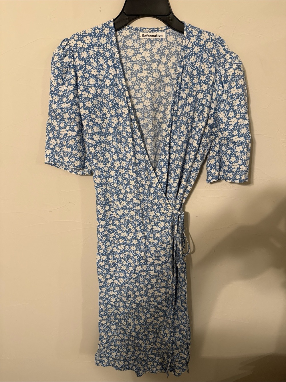 Reformation Laurent Floral Wrap Mini Dress Blue White Size Medium M Viscose